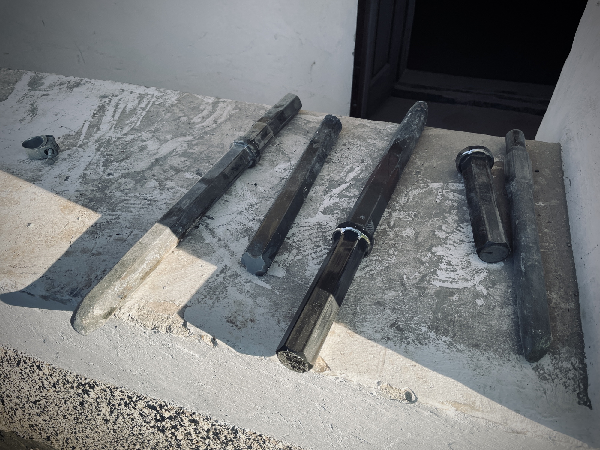 KISBÍRÓ-HÁZ KŐVÁGÓÖRS